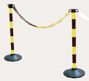 Zestaw - dwa słupki żółto czarne z łąńcuchem 250 cm